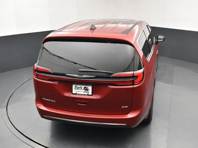 2026 Chrysler Pacifica Select - Photo 14