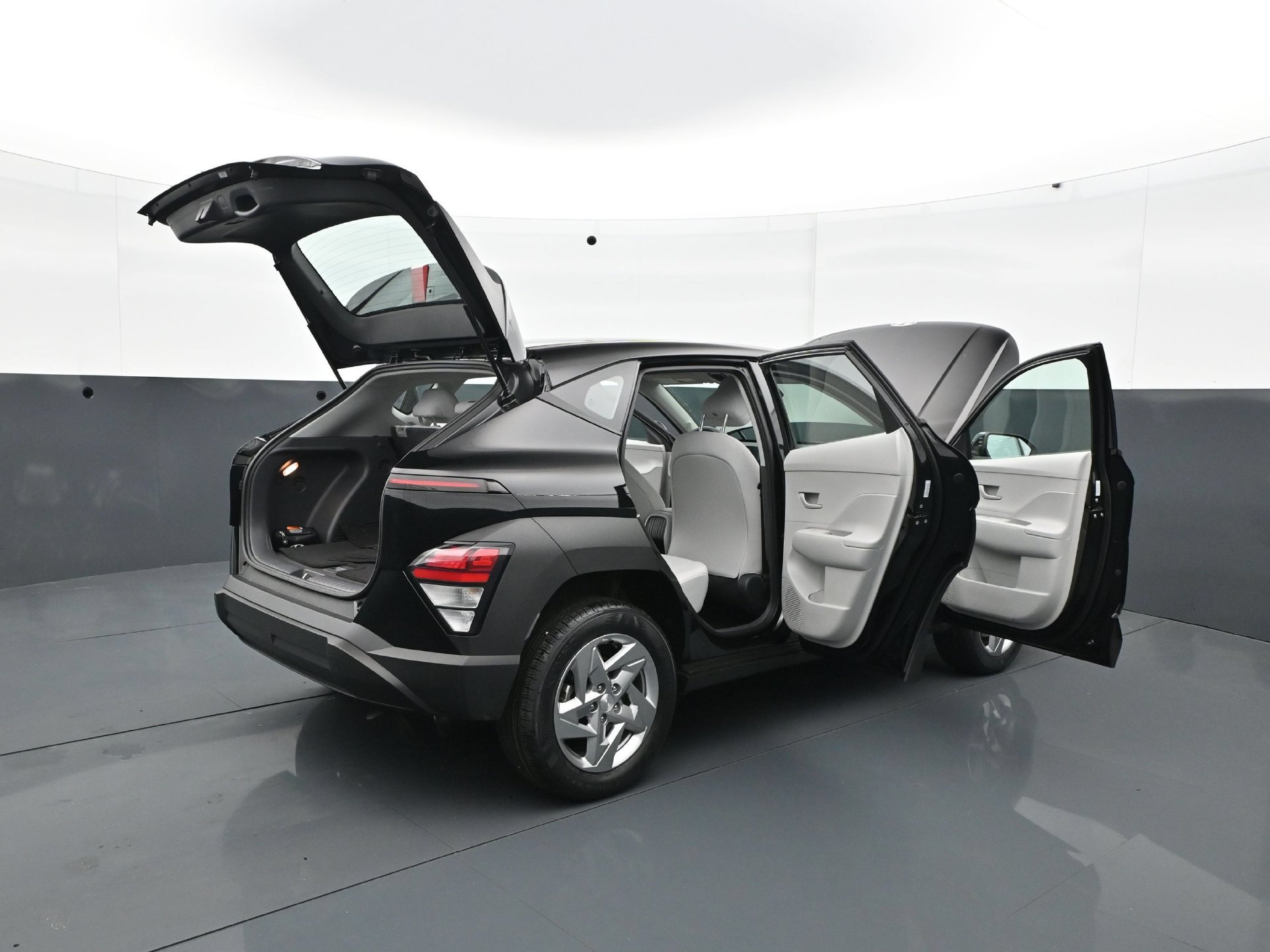 2024 Hyundai Kona SE - Photo 32