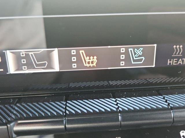 2025 GMC HUMMER EV 2X - Photo 34