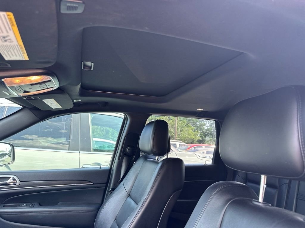 Used 2021 Pacific Blue Clearcoat Jeep Limited image 4