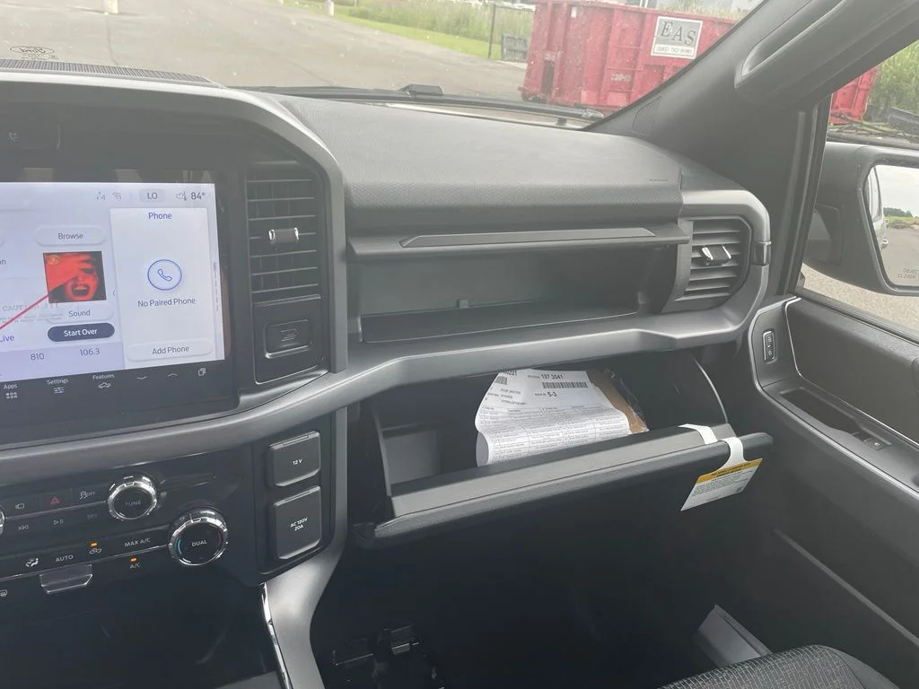 New 2026 Carbonized Gray Metallic Ford XLT image 25