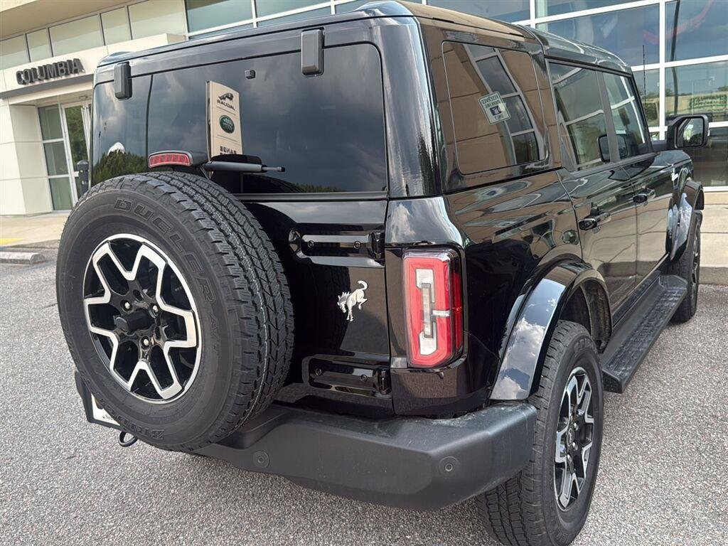 Used 2025 Shadow Black Ford Outer Banks image 8