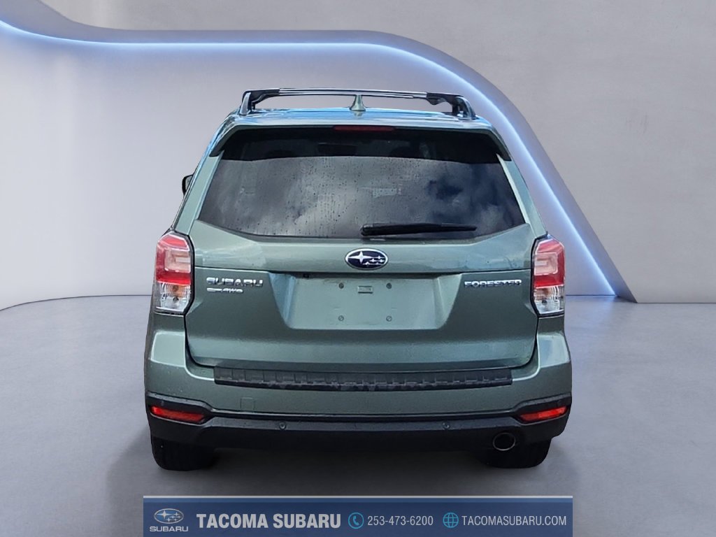 Used 2018 Green Subaru 2.5i Touring image 4
