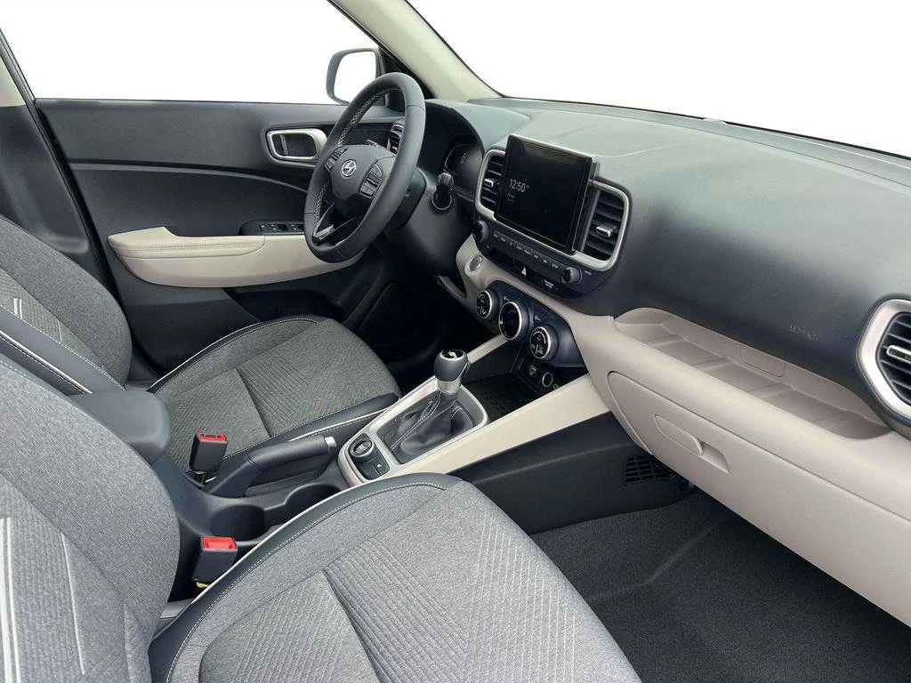 Used 2025 White Hyundai Limited image 16