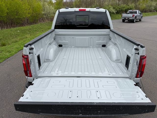 New 2026 Avalanche Ford Lariat® image 25