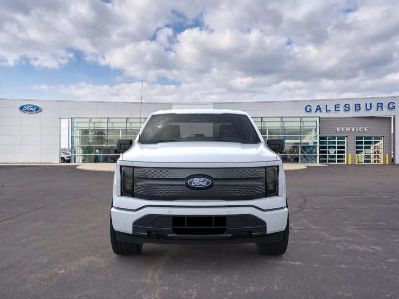 New 2025 Space White Metallic Ford Flash™ image 28