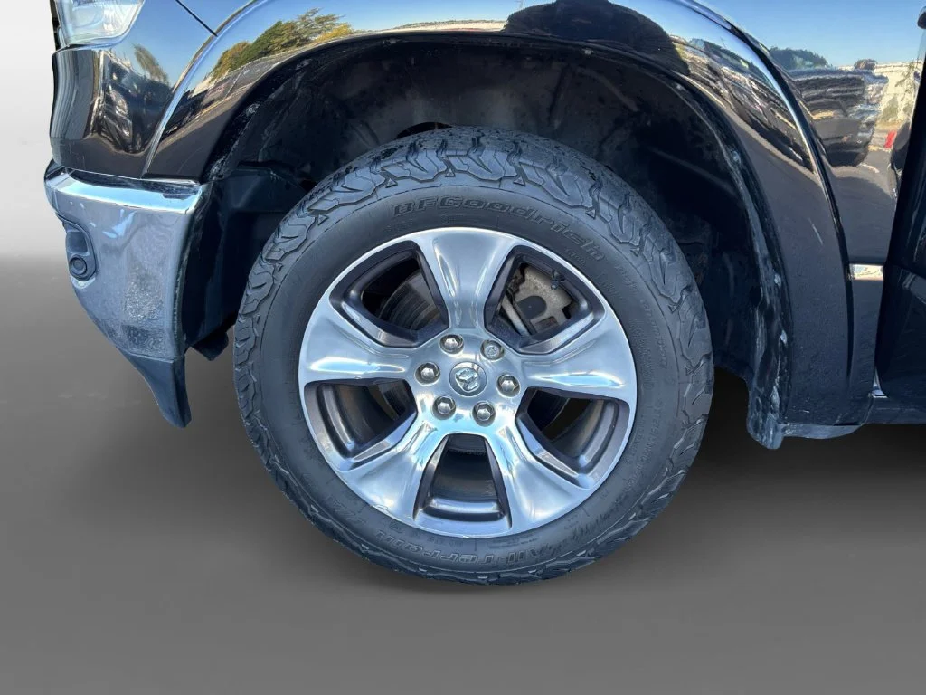 Used 2019 Black Ram Laramie image 15