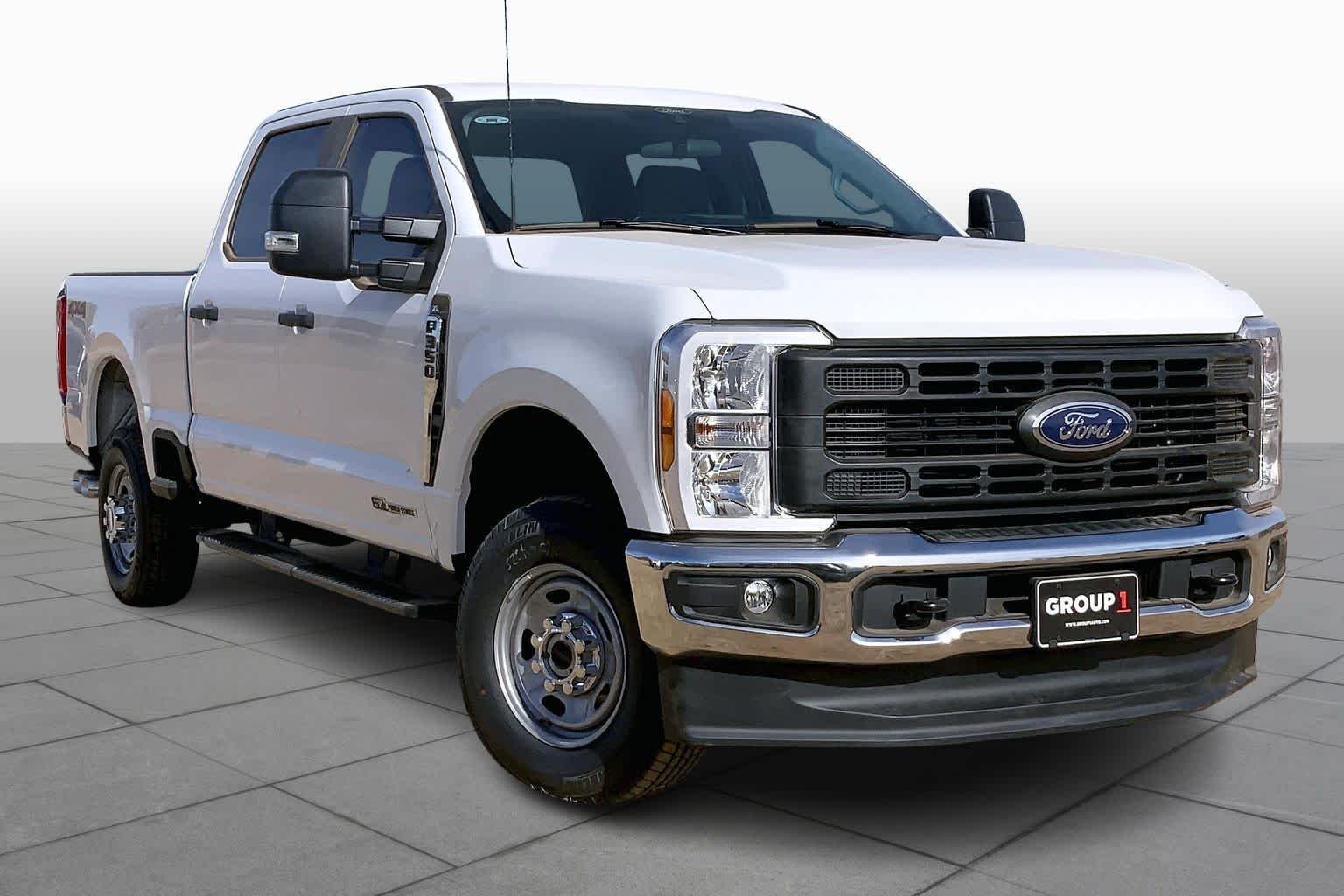New 2026 Oxford White Ford F-350® XL image 2
