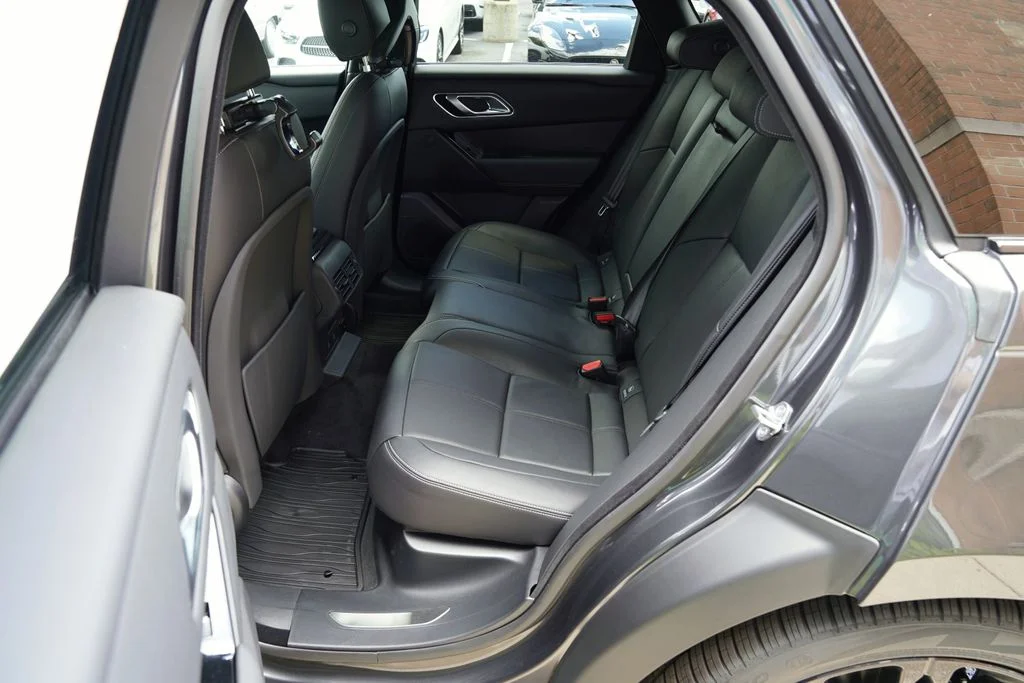 New 2026 Carpathian Grey Land Rover P250 Base image 36