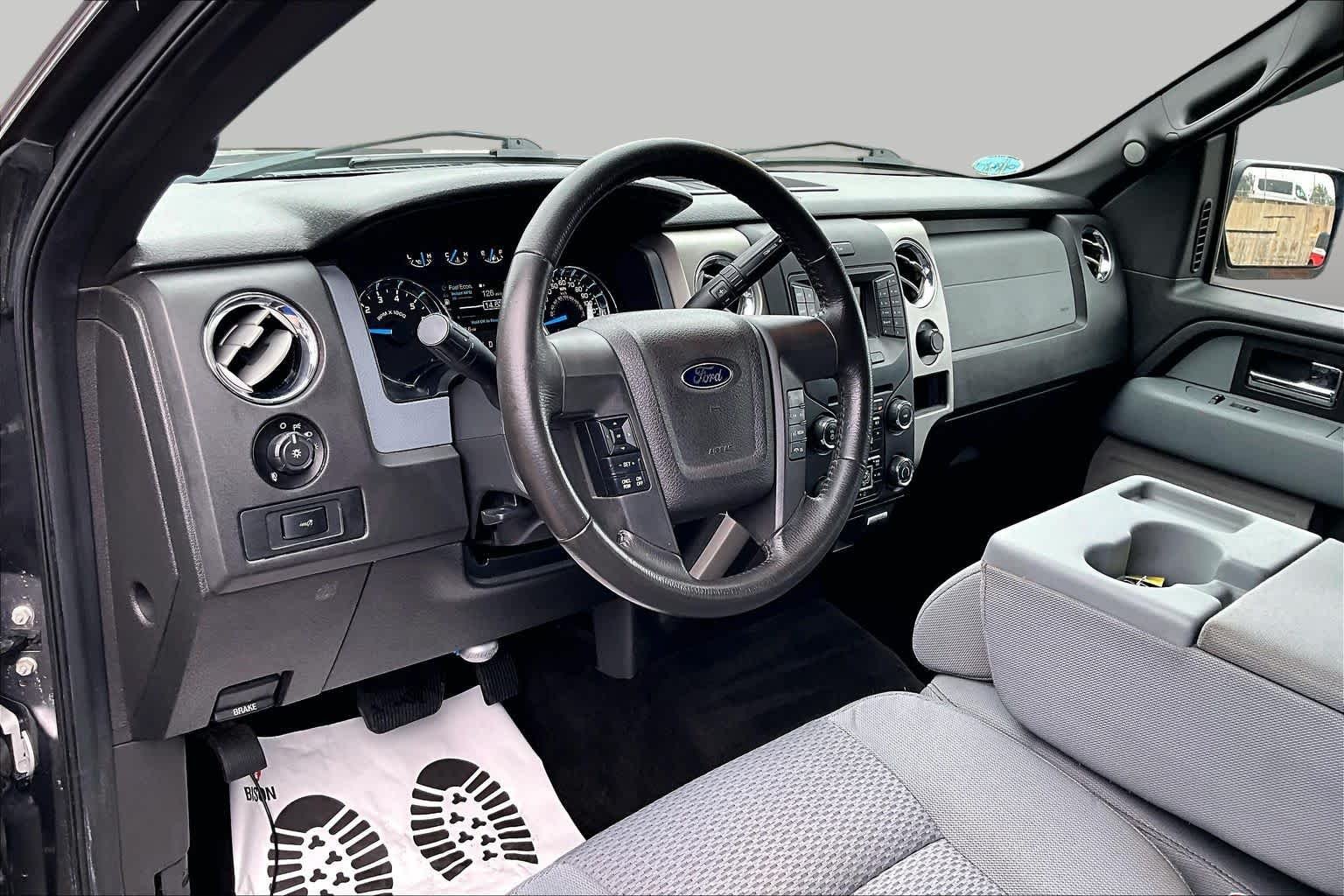 Used 2014 Sterling Gray Metallic Ford XLT image 18