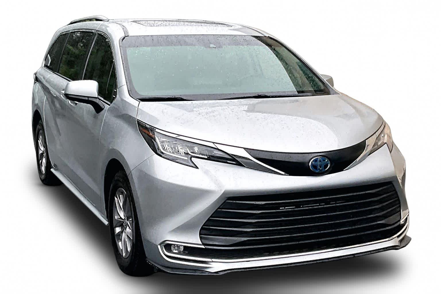 Used 2023 Celestial Silver Metallic Toyota XLE image 3
