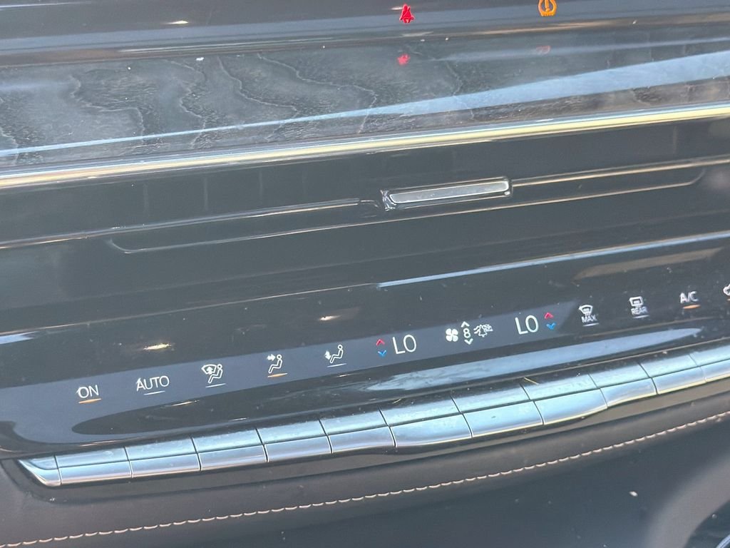 Used 2021 White Cadillac Premium image 21
