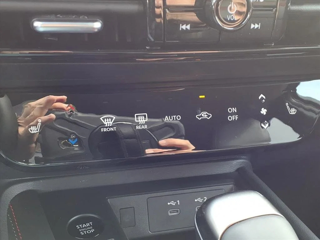 2026 Nissan KICKS SR AWD - Photo 18