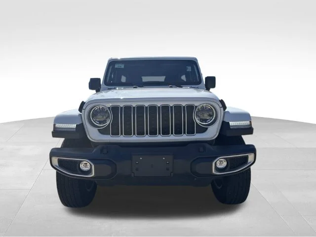 Used 2026 White Jeep Sahara image 4