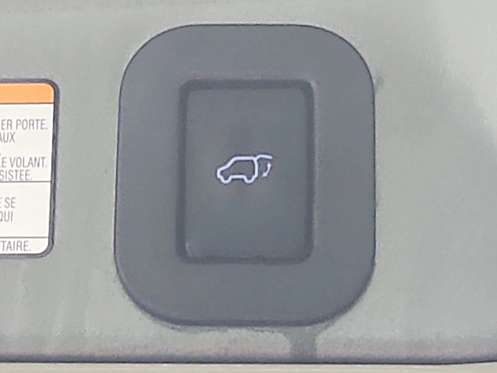 Used 2020 Green Toyota XLE Premium image 48