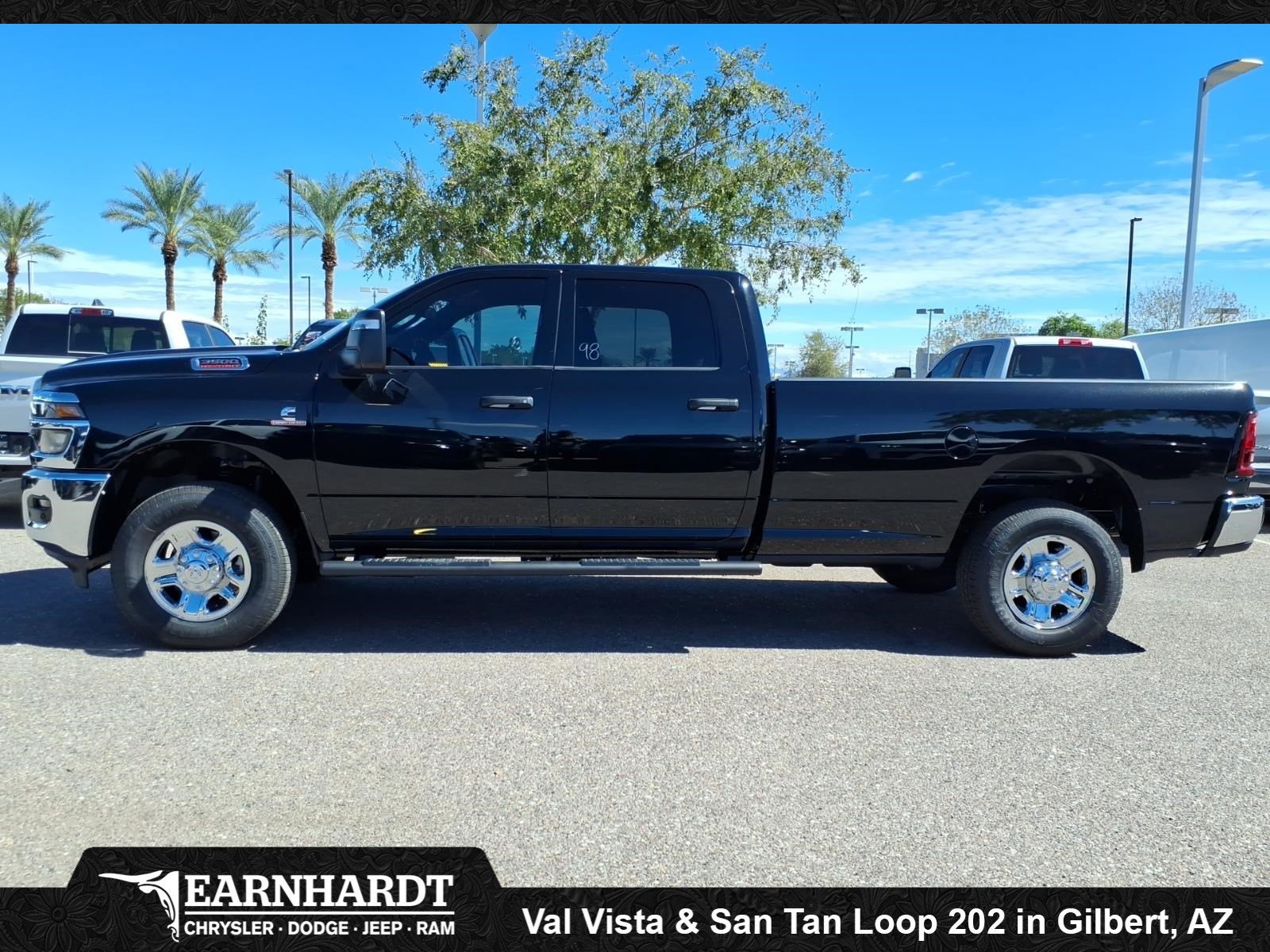 New 2027 Diamond Black Crystal Pearl-Coat Exterior Paint RAM Tradesman image 2