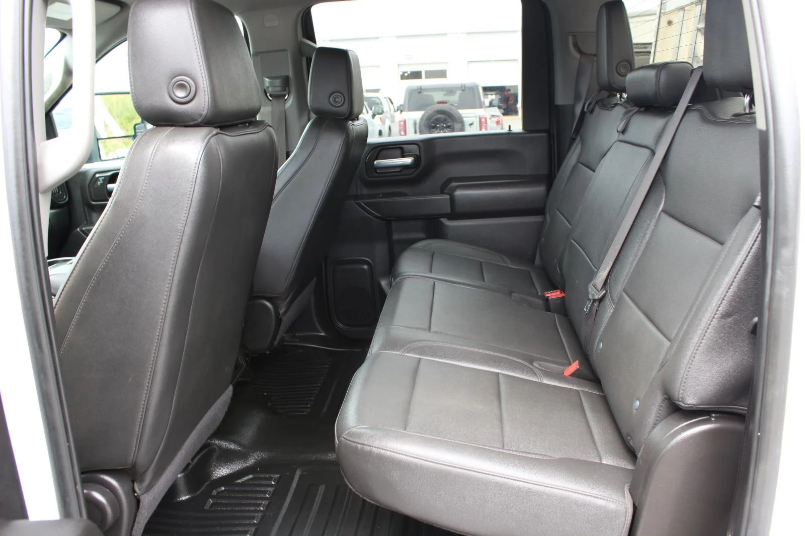 Used 2025 Summit White GMC Pro image 31
