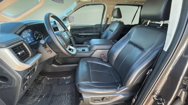 Used 2022  Ford XLT image 18