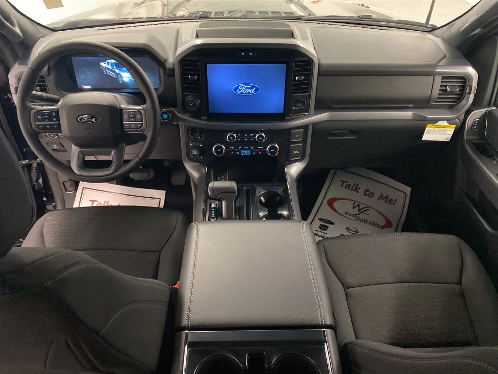 New 2026 Blue Ford XLT image 19