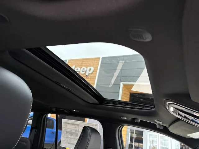 New 2026 Gray Jeep Altitude image 30