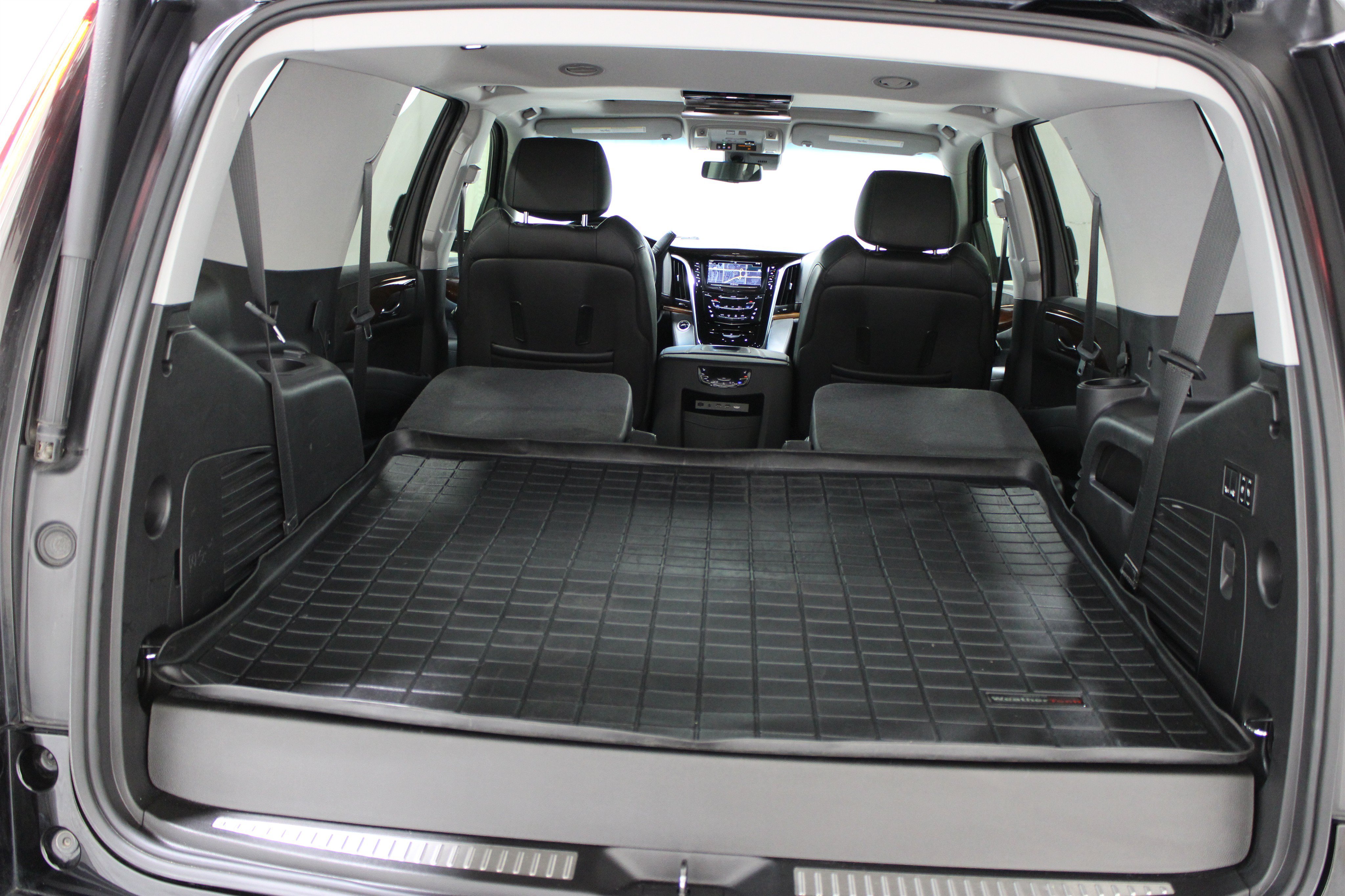 Used 2019 Black Raven Cadillac Luxury image 33