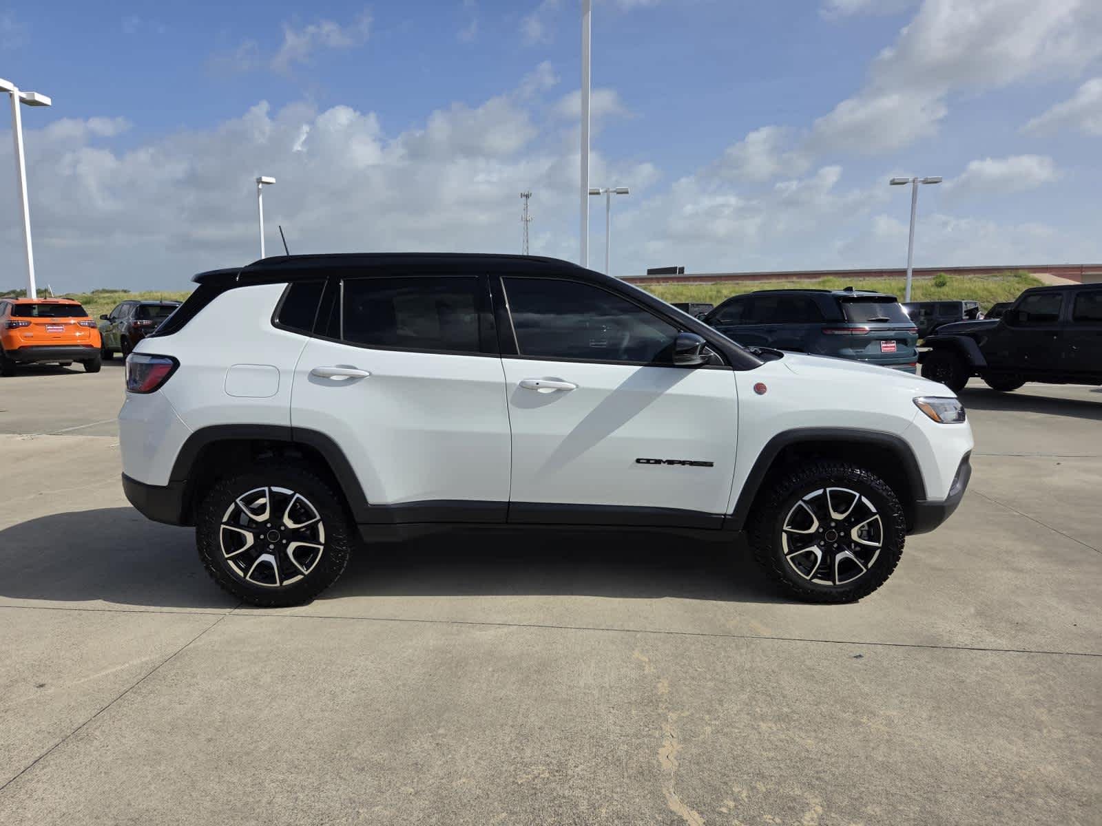 New 2026 Bright White Clearcoat Jeep Trailhawk image 6