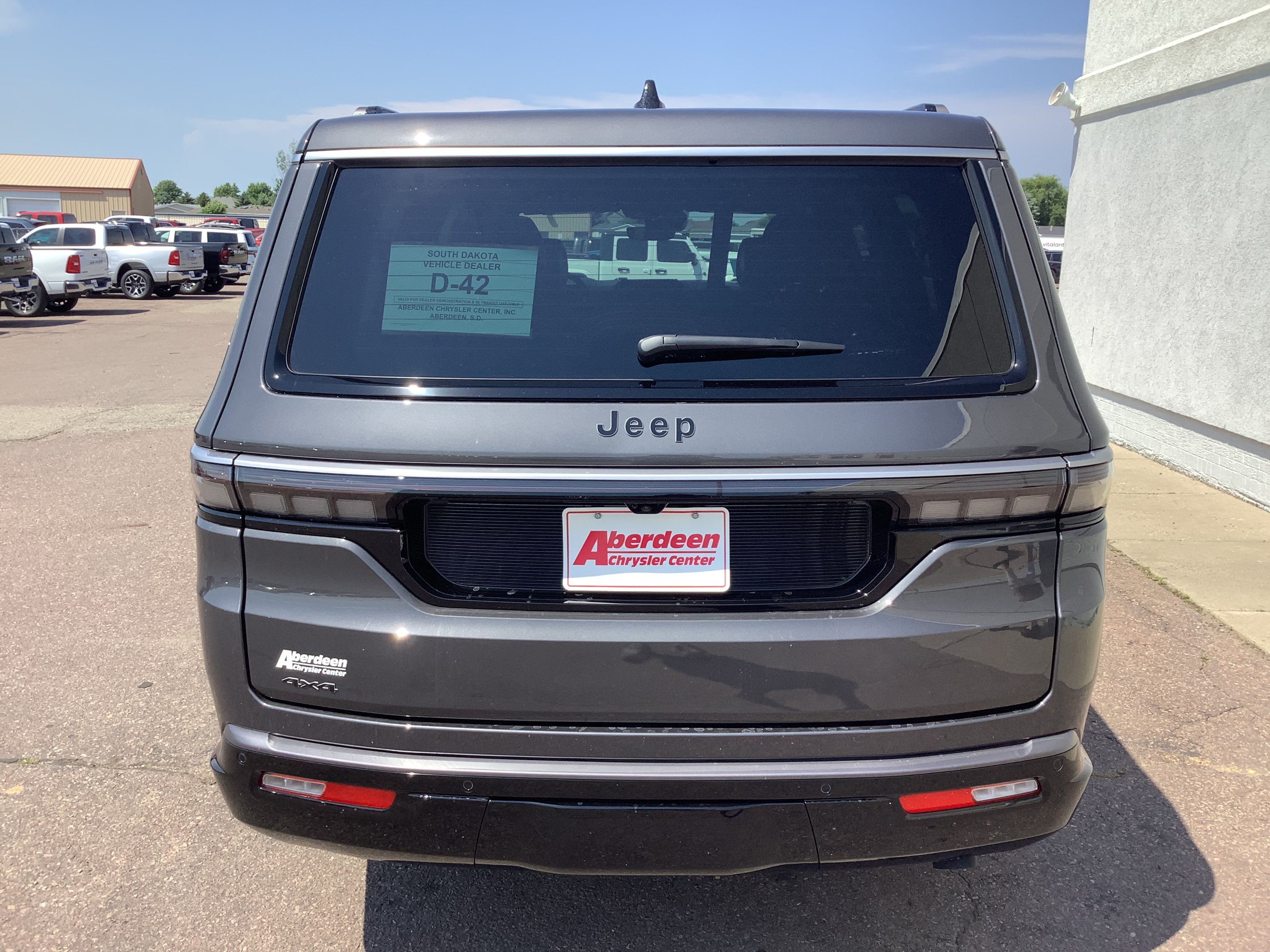 New 2026 Baltic Gray Metallic Clearcoat Jeep  image 6