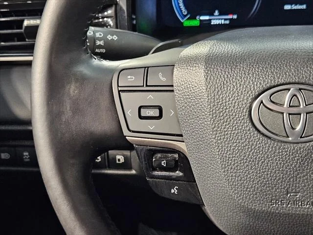 Certified Used 2025 PRECIOUS METAL Toyota  image 28