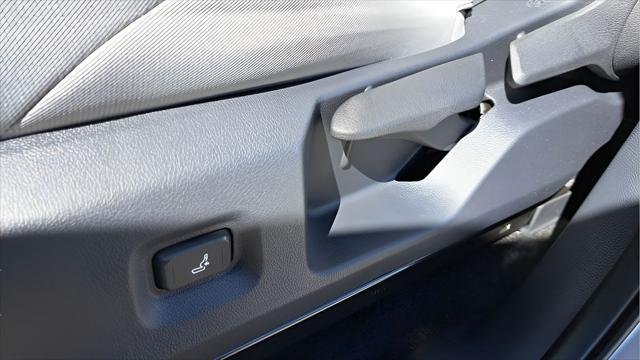 2026 Toyota Tacoma SR5 - Photo 38
