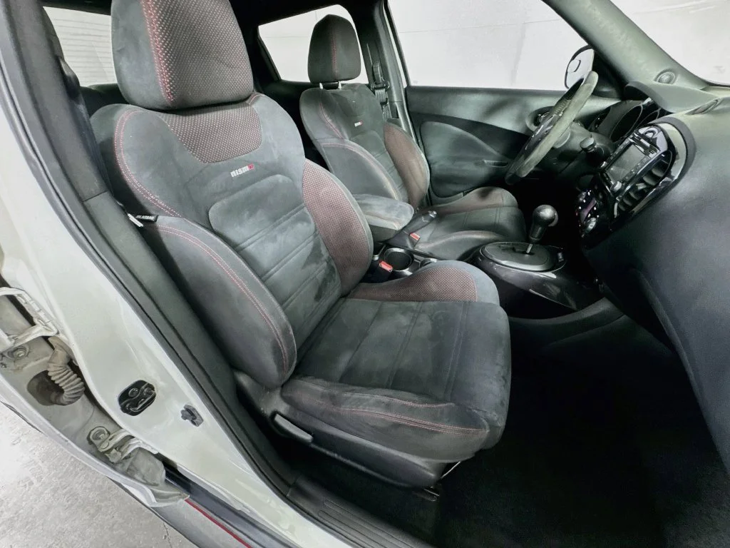 Used 2014 White Nissan NISMO image 32