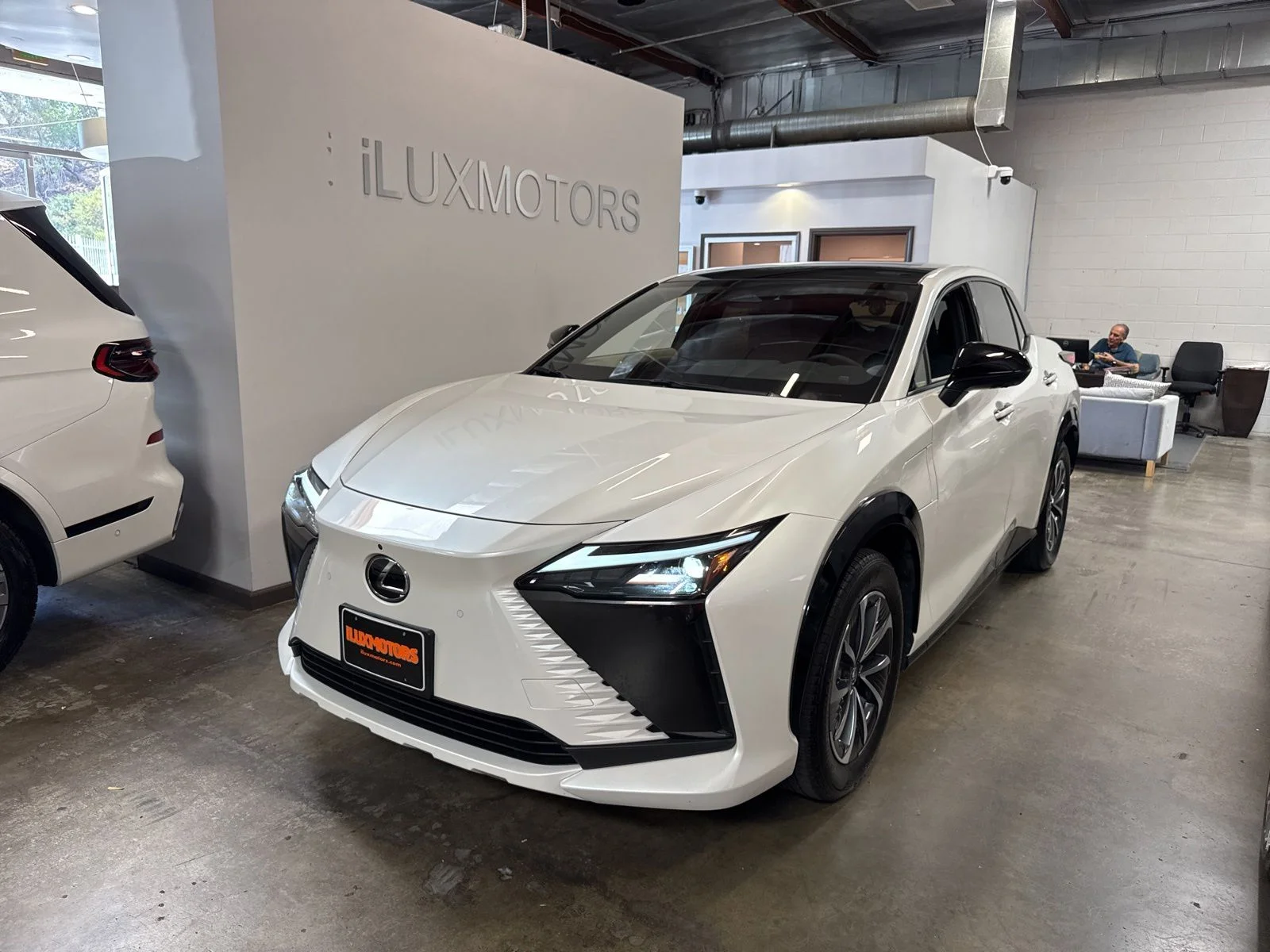 2024 Lexus RZ 450e 300e Premium w/ 18" Wheel's photo