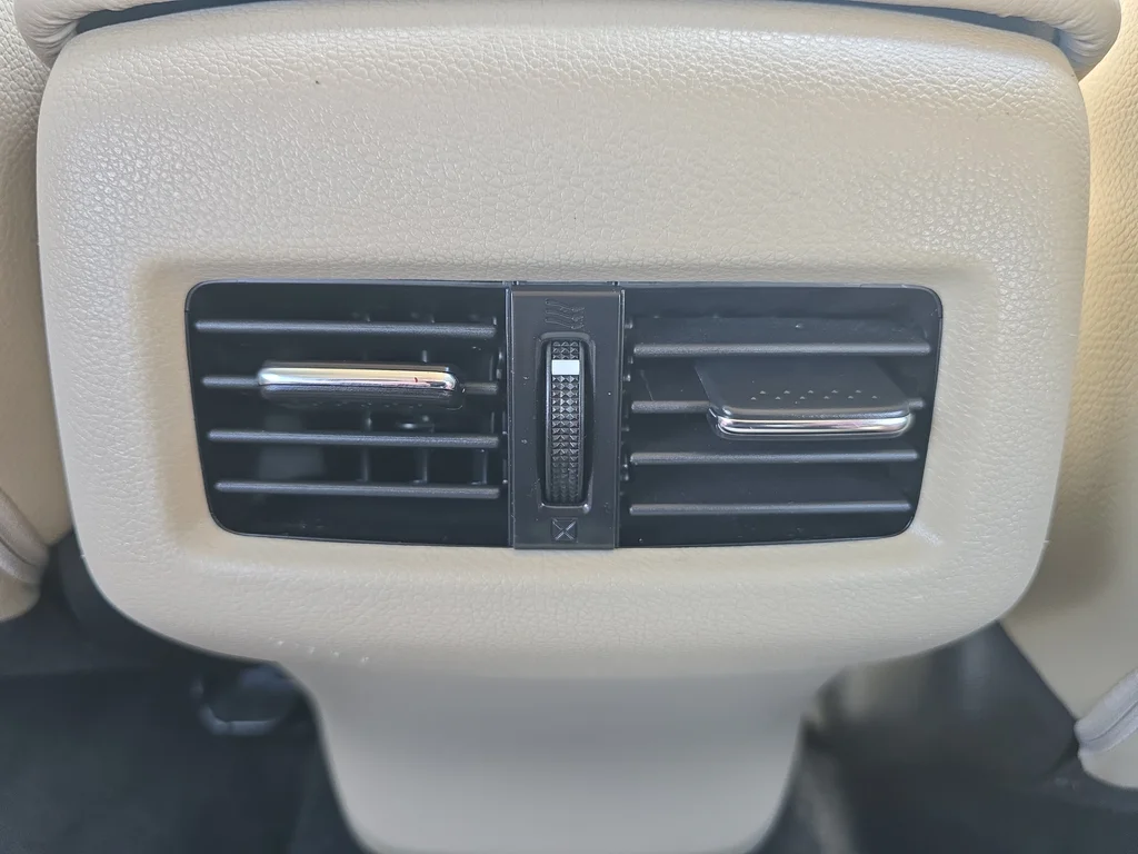 Used 2015 Beige Honda EX-L image 27