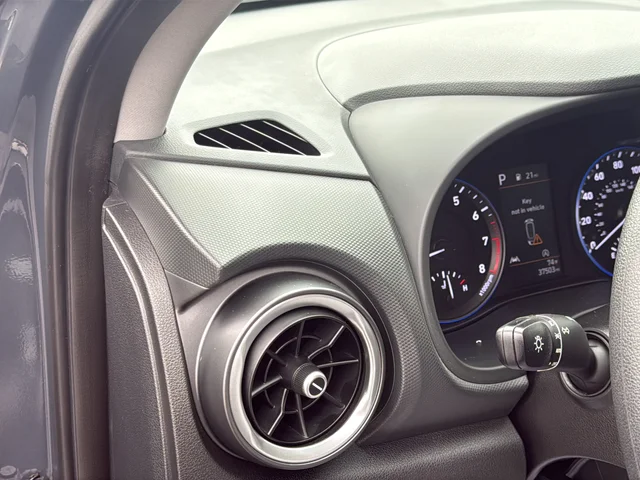 Used 2023 Gray Hyundai SEL image 31
