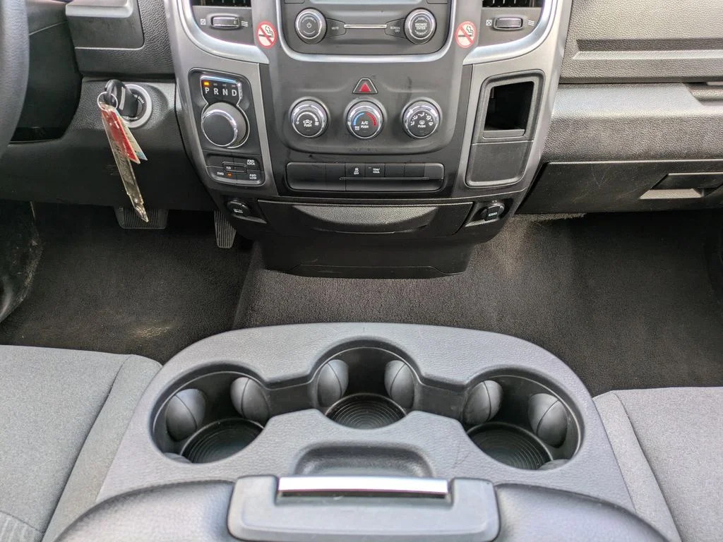 2024 RAM Ram 1500 Classic SLT - Photo 20
