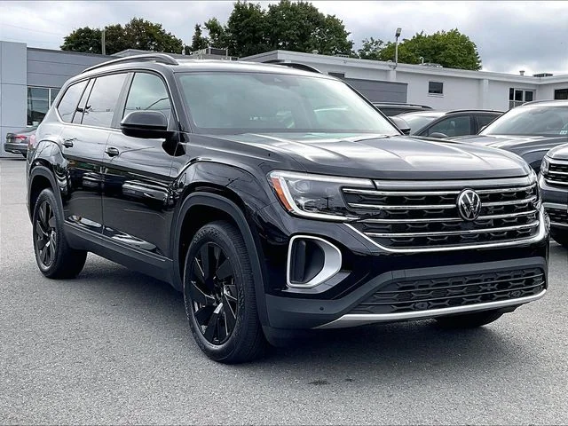 New 2026 Black Volkswagen SE w/Technology image 1