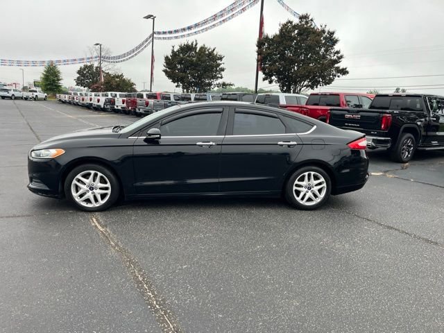 Used 2016 Black Ford SE image 33