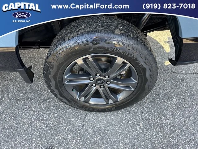 Used 2023  Ford XLT image 13