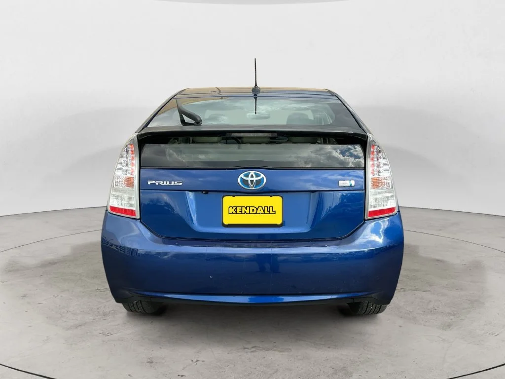 Used 2010 Blue Toyota IV image 10