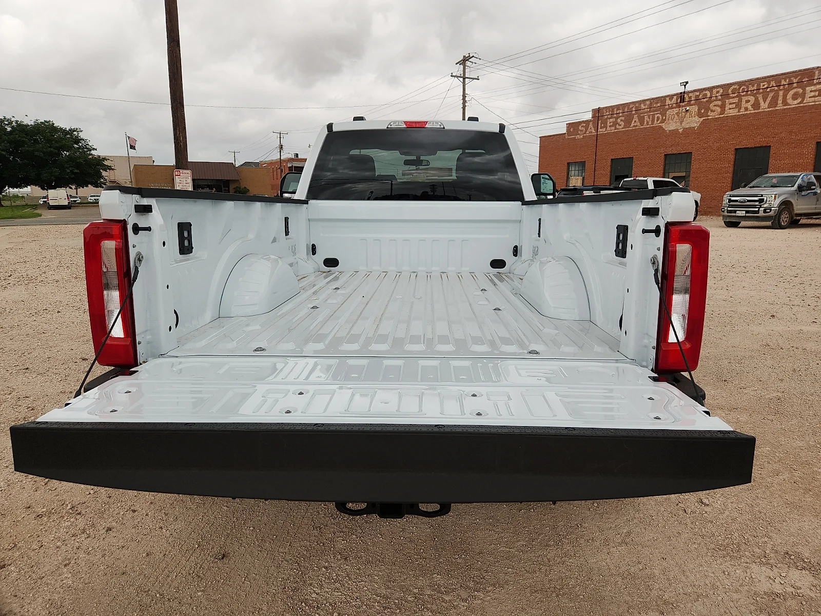 New 2026 Oxford White Ford F-350® XLT image 12
