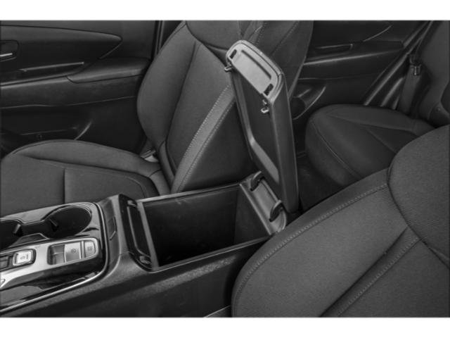 Used 2024 Shimmering Silver Hyundai SEL AWD image 17
