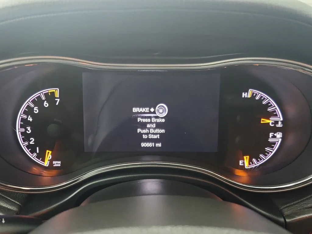 Certified Used 2018 Gray Jeep Limited image 26