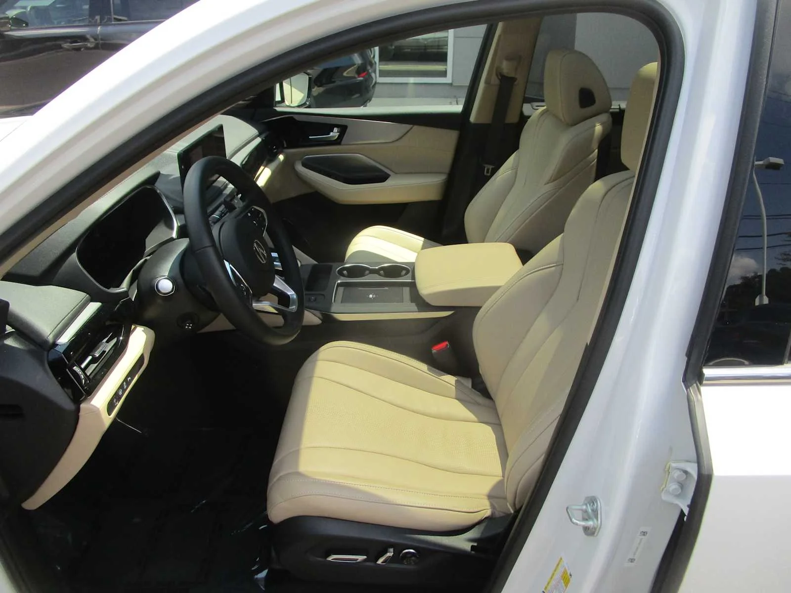 Certified Used 2026 Platinum White Pearl Acura w/Technology Package image 14