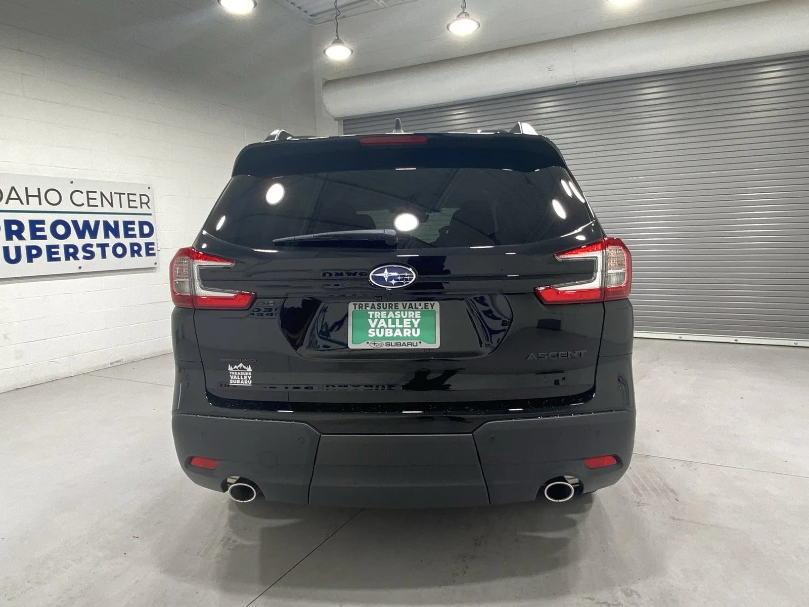 New 2027 CRYSTAL BLACK SILICA Subaru Premium 7-Passenger image 7