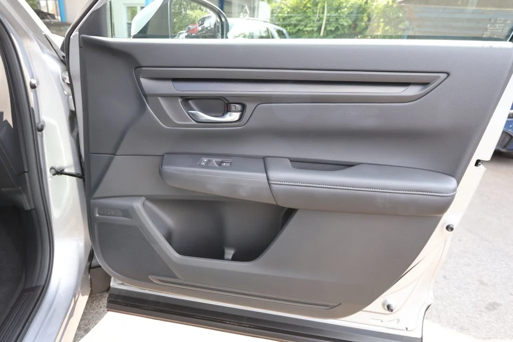 Certified Used 2026 Solar Silver Metallic Honda LX image 29