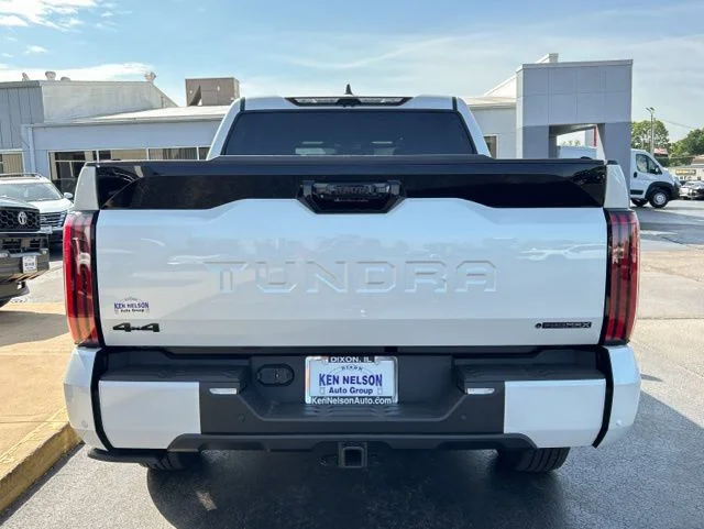 New 2026 Wind Chill Pearl <sup>1</sup> Toyota Tundra Platinum image 8