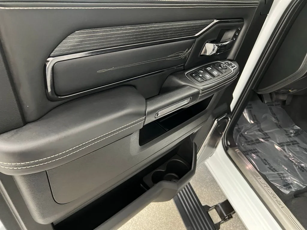 2024 RAM Ram 2500 Pickup Laramie Limited - Photo 29
