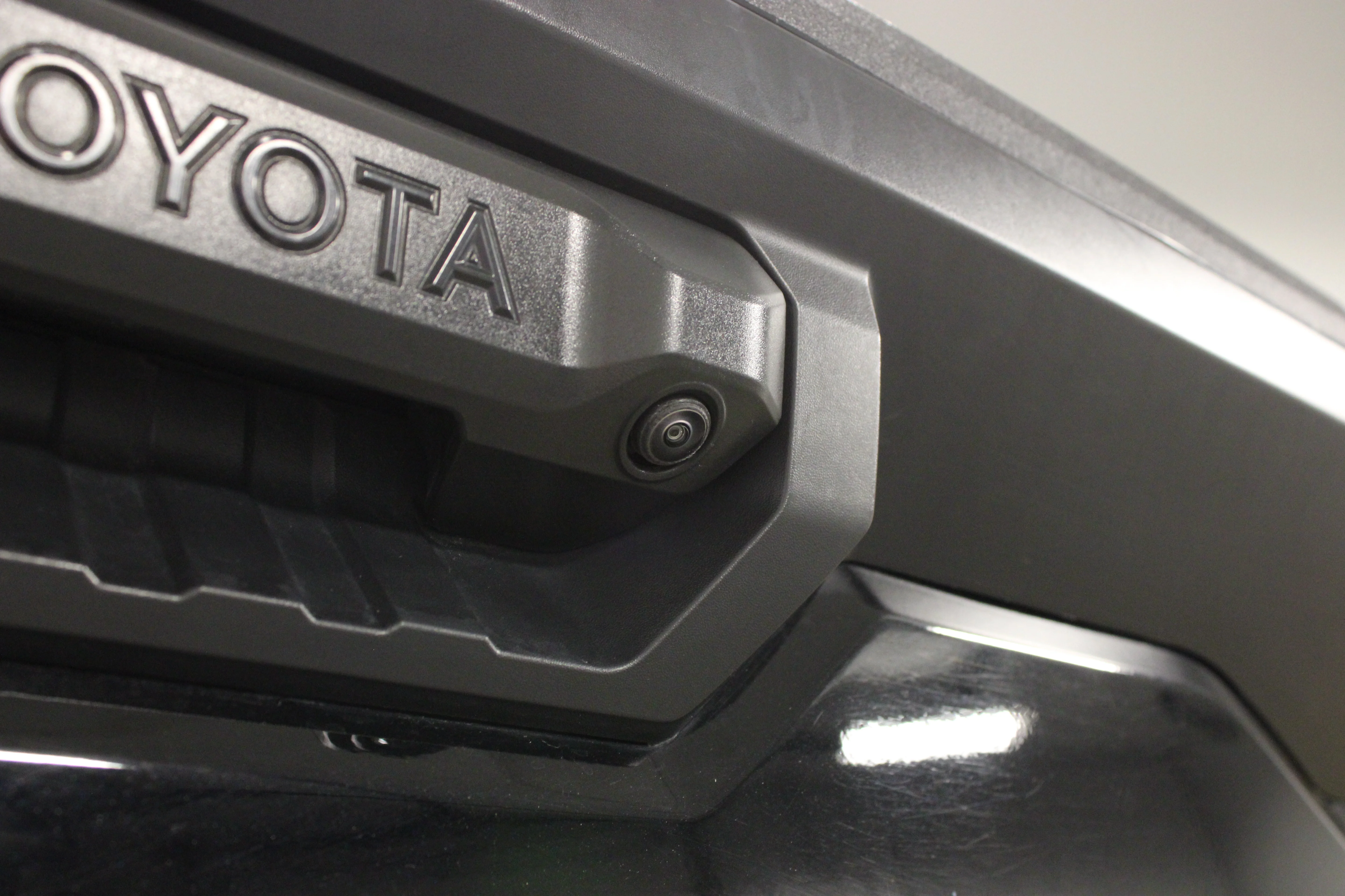 Used 2025 Midnight Black Metallic Toyota SR image 11