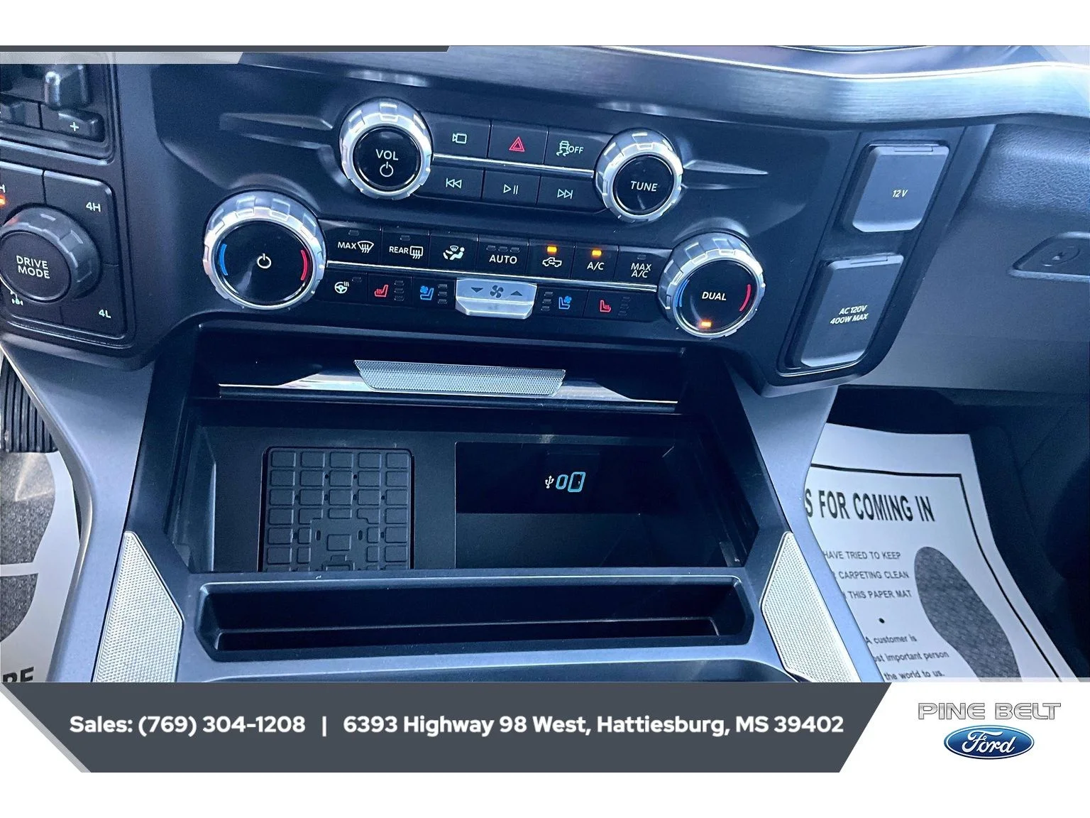 Used 2025 Avalanche Ford LARIAT image 24