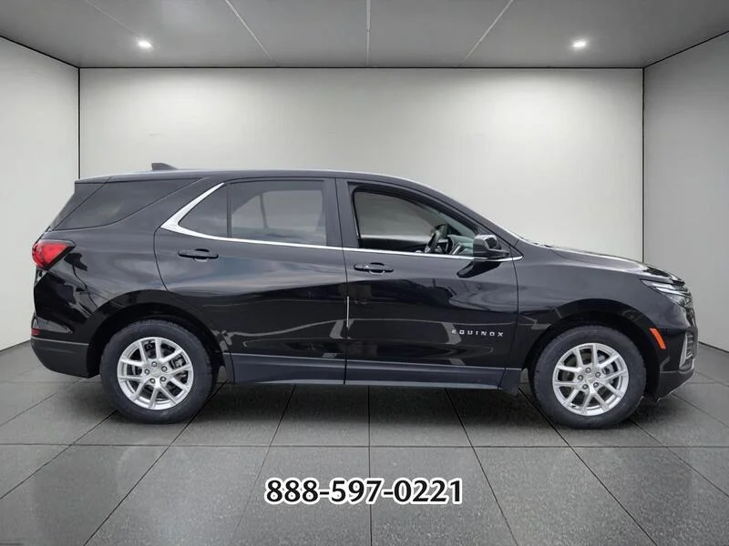 Used 2022 Black Metallic CHEVROLET LT image 6