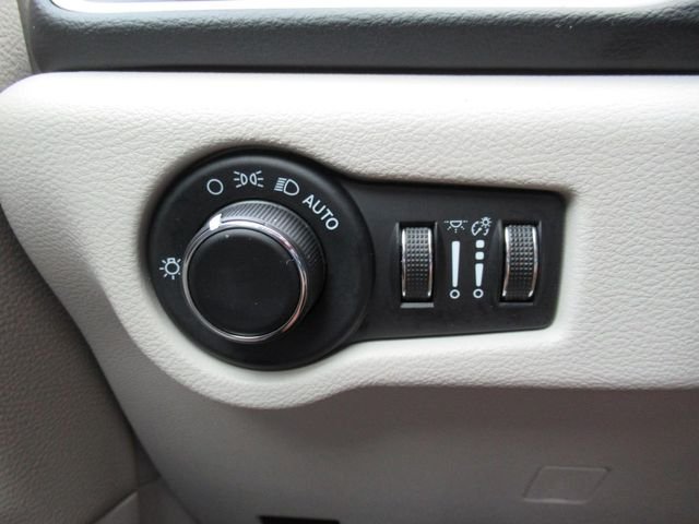 Certified Used 2023 Gray Chrysler LX image 21